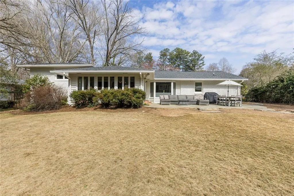 775 E Powderhorn Road Ne, Sandy Springs, Georgia 30342, 4 Bedrooms Bedrooms, ,3 BathroomsBathrooms,Residential,For Sale,775 E Powderhorn Road Ne,7732463