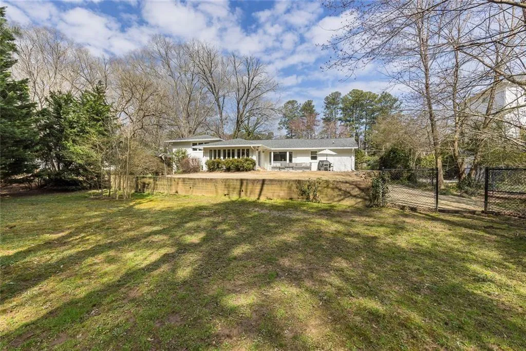 775 E Powderhorn Road Ne, Sandy Springs, Georgia 30342, 4 Bedrooms Bedrooms, ,3 BathroomsBathrooms,Residential,For Sale,775 E Powderhorn Road Ne,7732463