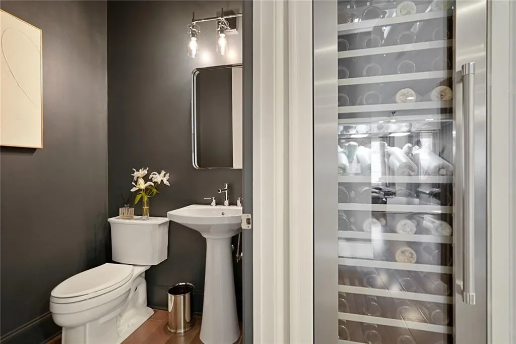 4516 Collins Avenue, Atlanta, Georgia 30342, 4 Bedrooms Bedrooms, ,4 BathroomsBathrooms,Residential,Sold,4516 Collins Avenue,6939328