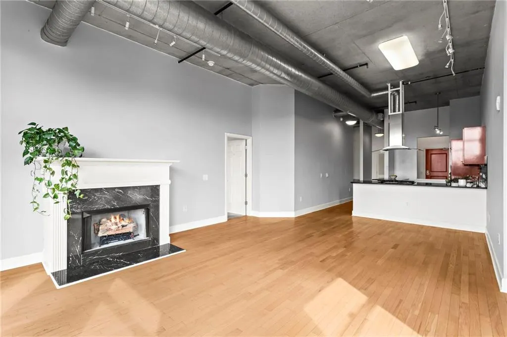 3820 Roswell Road Ne Unit 407, Atlanta, Georgia 30342, 1 Bedroom Bedrooms, ,1 BathroomBathrooms,Residential,For Sale,3820 Roswell Road Ne Unit 407,7656782 3820 Roswell Road Ne Unit 407, Atlanta, Georgia 30342, 1 Bedroom Bedrooms, ,1 BathroomBathrooms,Residential,For Sale,3820 Roswell Road Ne Unit 407,7656782