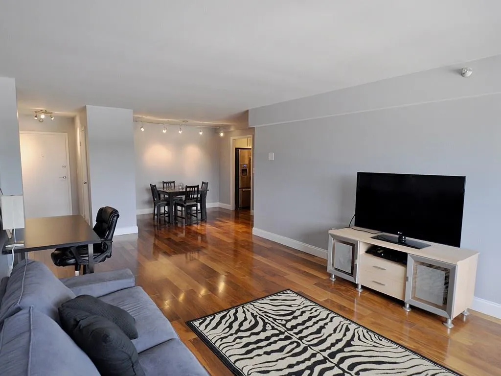 2479 Peachtree Road Ne Unit 1204, Atlanta, Georgia 30305, 1 Bedroom Bedrooms, ,1 BathroomBathrooms,Residential,Sold,2479 Peachtree Road Ne Unit 1204,6088937