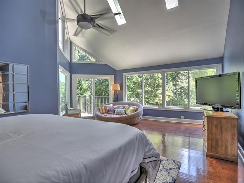150 River North Circle, Sandy Springs, Georgia 30328, 4 Bedrooms Bedrooms, ,3 BathroomsBathrooms,Residential,Sold,150 River North Circle,7290962