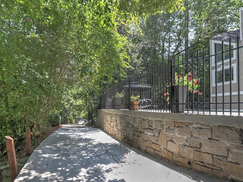 150 River North Circle, Sandy Springs, Georgia 30328, 4 Bedrooms Bedrooms, ,3 BathroomsBathrooms,Residential,Sold,150 River North Circle,7290962