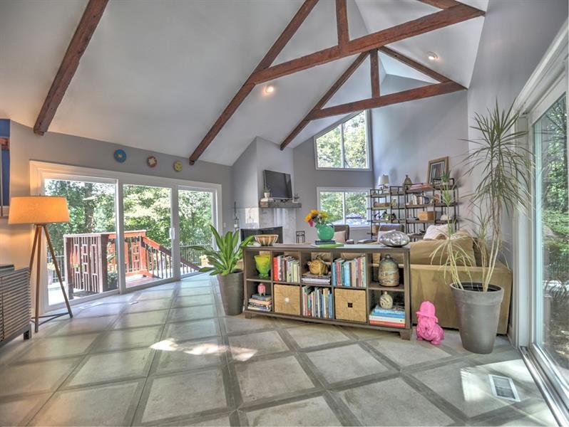 150 River North Circle, Sandy Springs, Georgia 30328, 4 Bedrooms Bedrooms, ,3 BathroomsBathrooms,Residential,Sold,150 River North Circle,7290962