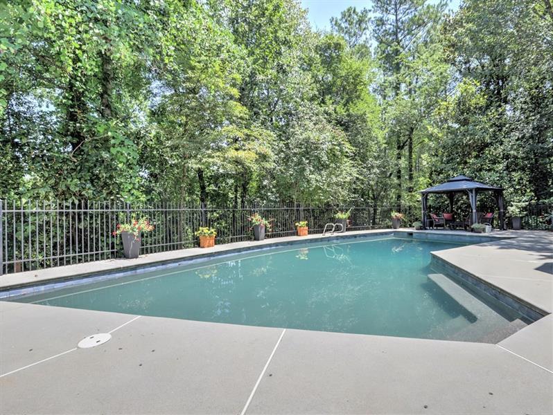 150 River North Circle, Sandy Springs, Georgia 30328, 4 Bedrooms Bedrooms, ,3 BathroomsBathrooms,Residential,Sold,150 River North Circle,7290962