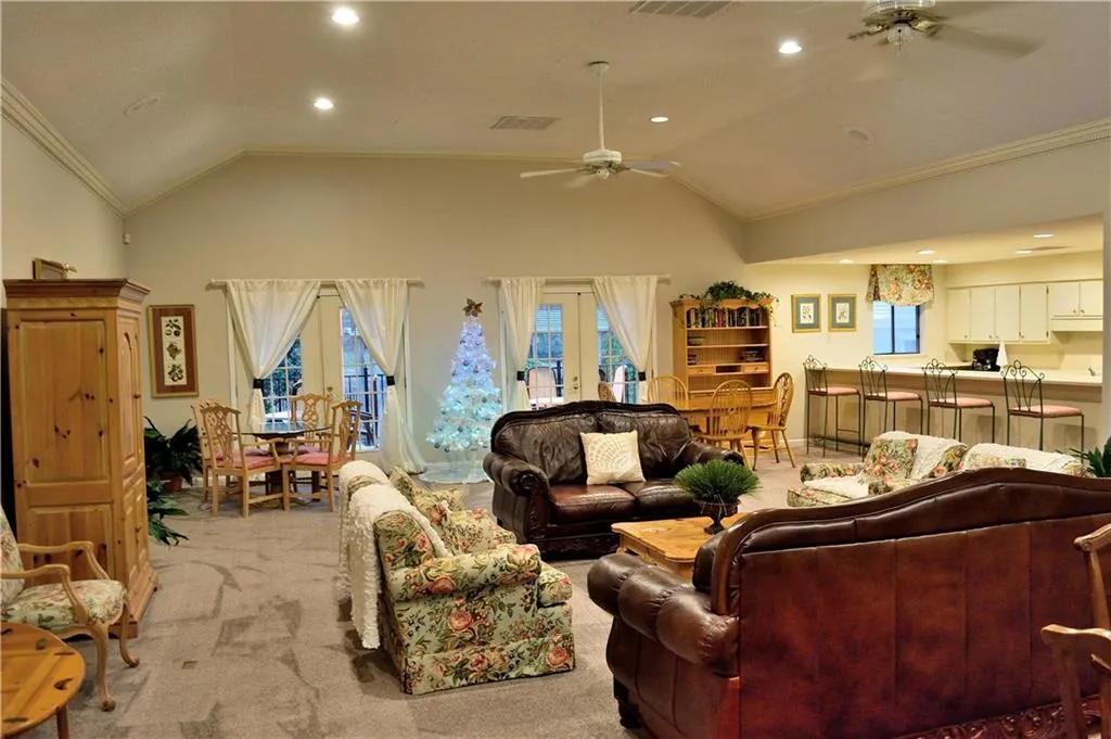 2009 Wingate Way, Atlanta, Georgia 30350, 1 Bedroom Bedrooms, ,1 BathroomBathrooms,Residential,Sold,2009 Wingate Way,6108750