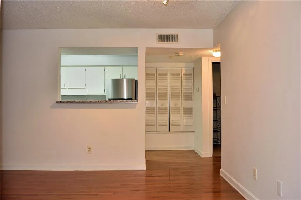 2009 Wingate Way, Atlanta, Georgia 30350, 1 Bedroom Bedrooms, ,1 BathroomBathrooms,Residential,Sold,2009 Wingate Way,6108750