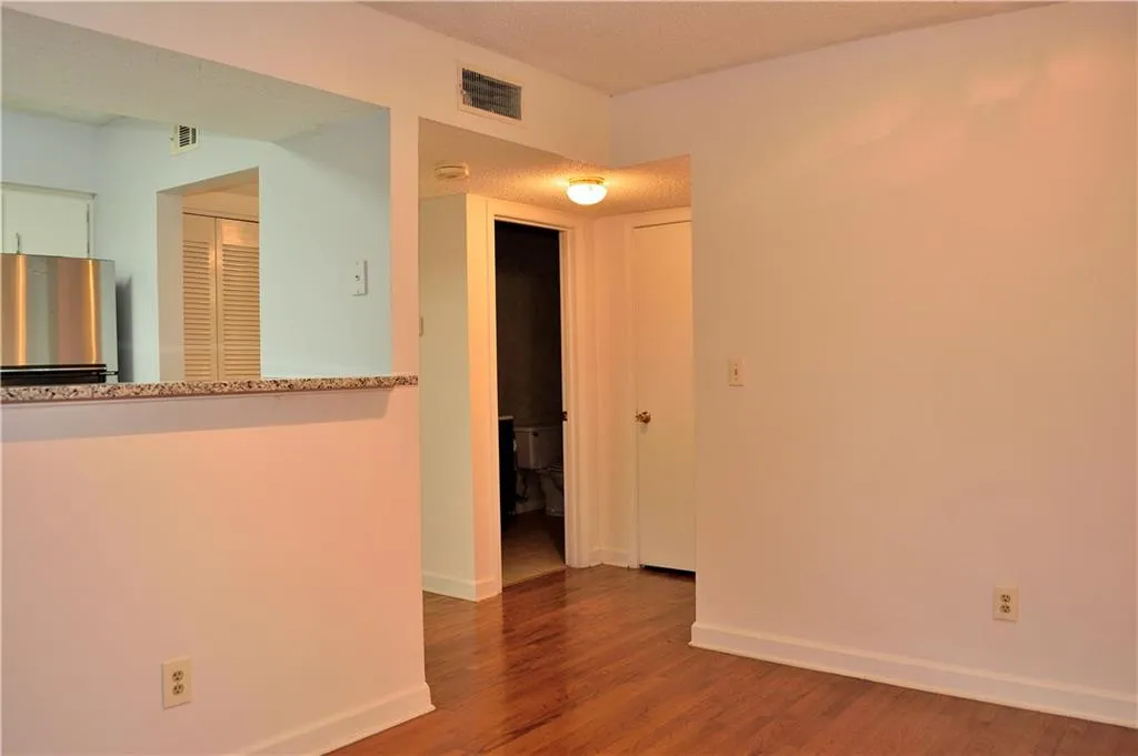 2009 Wingate Way, Atlanta, Georgia 30350, 1 Bedroom Bedrooms, ,1 BathroomBathrooms,Residential,Sold,2009 Wingate Way,6108750