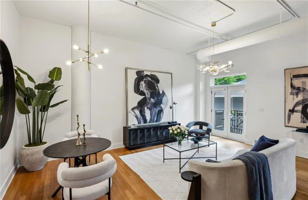 1058 Piedmont Avenue Unit 103, Atlanta, Georgia 30309, 2 Bedrooms Bedrooms, ,2 BathroomsBathrooms,Residential,Sold,1058 Piedmont Avenue Unit 103,7570221