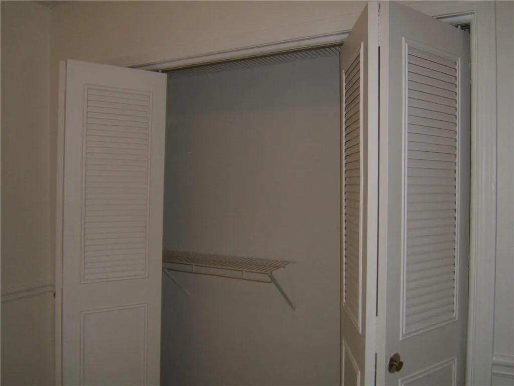 6851 Roswell Road Unit A-23, Sandy Springs, Georgia 30328, 2 Bedrooms Bedrooms, ,2 BathroomsBathrooms,Residential,Sold,6851 Roswell Road Unit A-23,6921352