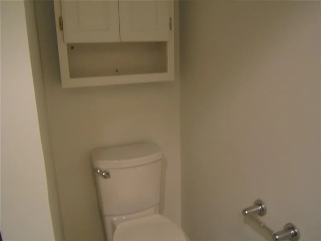 6851 Roswell Road Unit A-23, Sandy Springs, Georgia 30328, 2 Bedrooms Bedrooms, ,2 BathroomsBathrooms,Residential,Sold,6851 Roswell Road Unit A-23,6921352