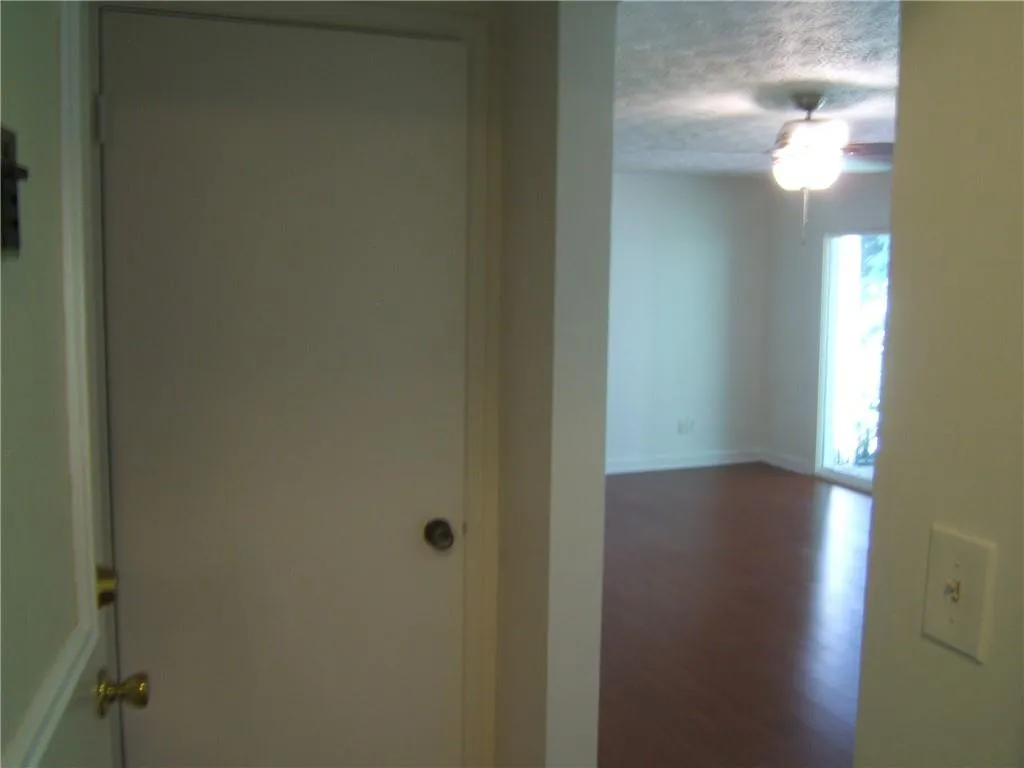 6851 Roswell Road Unit A-23, Sandy Springs, Georgia 30328, 2 Bedrooms Bedrooms, ,2 BathroomsBathrooms,Residential,Sold,6851 Roswell Road Unit A-23,6921352