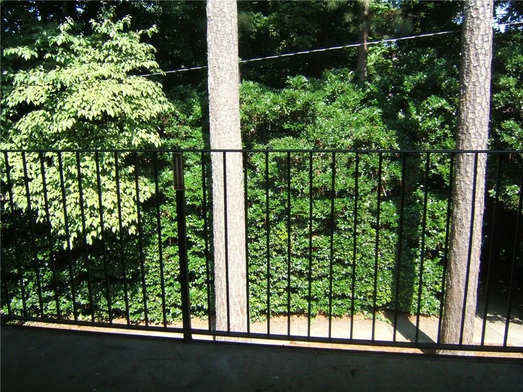 6851 Roswell Road Unit A-23, Sandy Springs, Georgia 30328, 2 Bedrooms Bedrooms, ,2 BathroomsBathrooms,Residential,Sold,6851 Roswell Road Unit A-23,6921352