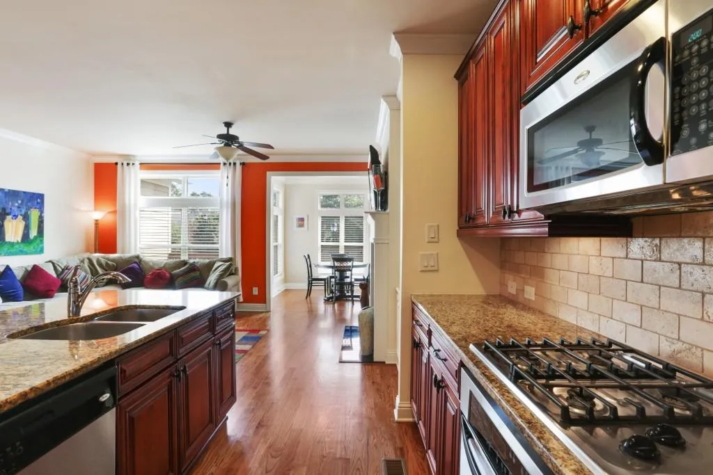 7805 Glisten Avenue, Sandy Springs, Georgia 30338, 3 Bedrooms Bedrooms, ,3 BathroomsBathrooms,Residential,Sold,7805 Glisten Avenue,5763750