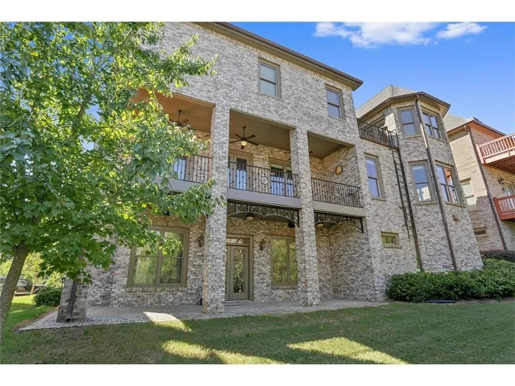 1749 Buckhead Lane Ne, Brookhaven, Georgia 30324, 5 Bedrooms Bedrooms, ,6 BathroomsBathrooms,Residential,Sold,1749 Buckhead Lane Ne,5869957