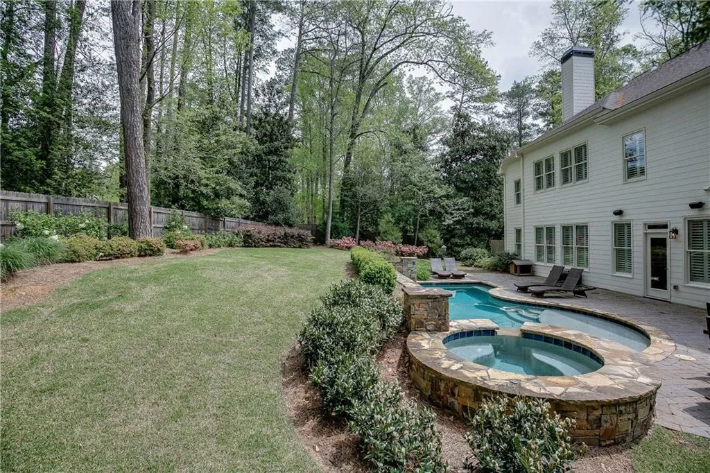 580 Windsor Parkway, Atlanta, Georgia 30342, 5 Bedrooms Bedrooms, ,4 BathroomsBathrooms,Residential,Sold,580 Windsor Parkway,6534737