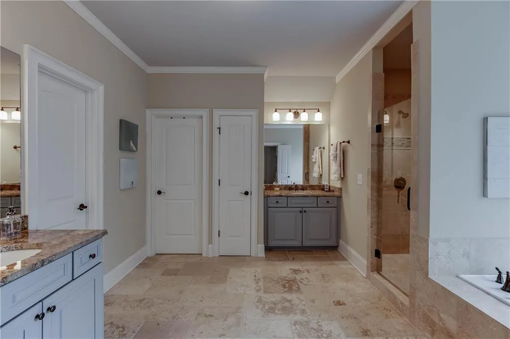 580 Windsor Parkway, Atlanta, Georgia 30342, 5 Bedrooms Bedrooms, ,4 BathroomsBathrooms,Residential,Sold,580 Windsor Parkway,6534737