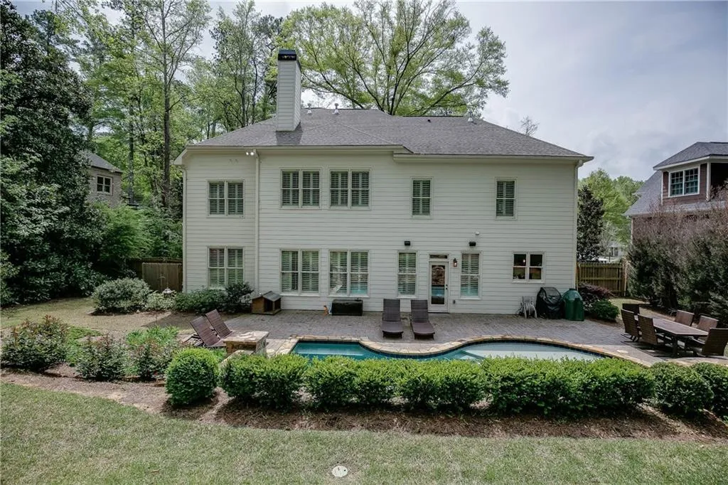 580 Windsor Parkway, Atlanta, Georgia 30342, 5 Bedrooms Bedrooms, ,4 BathroomsBathrooms,Residential,Sold,580 Windsor Parkway,6534737
