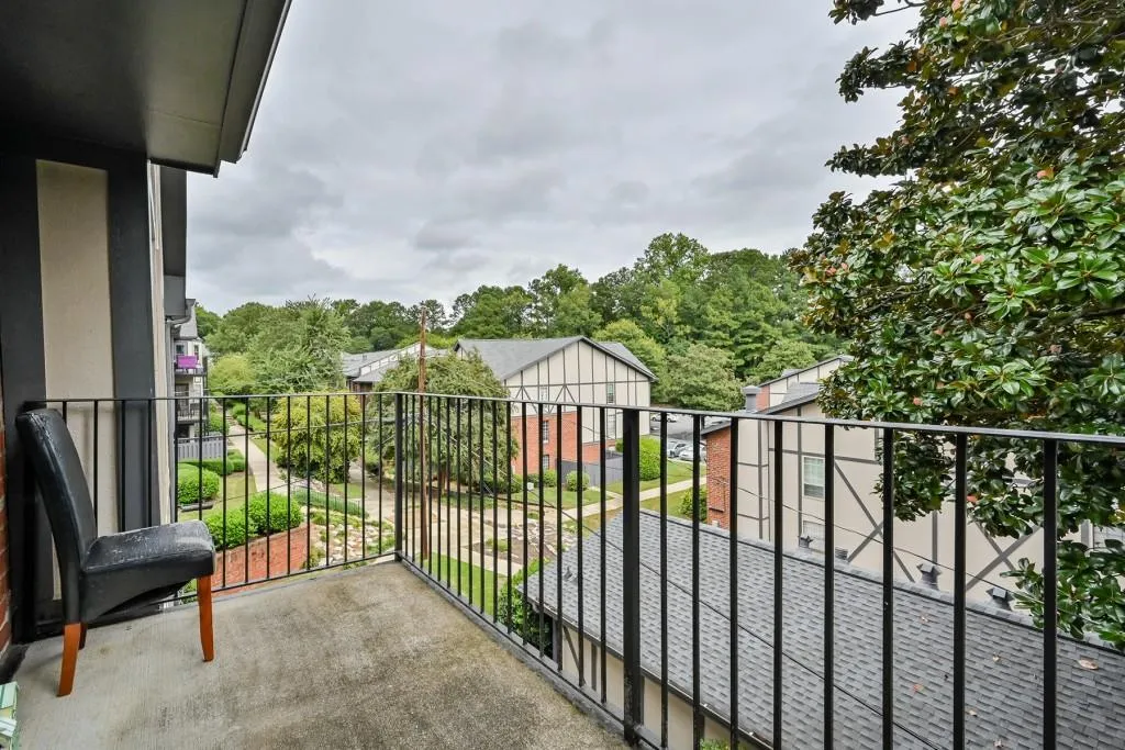 6851 Roswell Road Unit O32, Atlanta, Georgia 30328, 3 Bedrooms Bedrooms, ,2 BathroomsBathrooms,Residential,Sold,6851 Roswell Road Unit O32,6787928