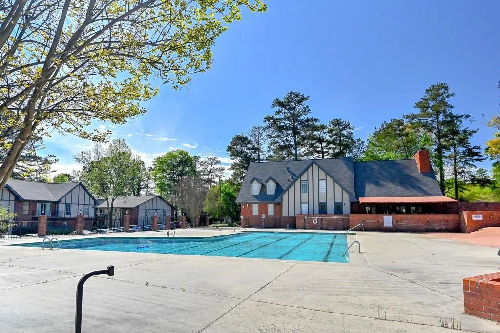 6851 Roswell Road Unit O32, Atlanta, Georgia 30328, 3 Bedrooms Bedrooms, ,2 BathroomsBathrooms,Residential,Sold,6851 Roswell Road Unit O32,6787928