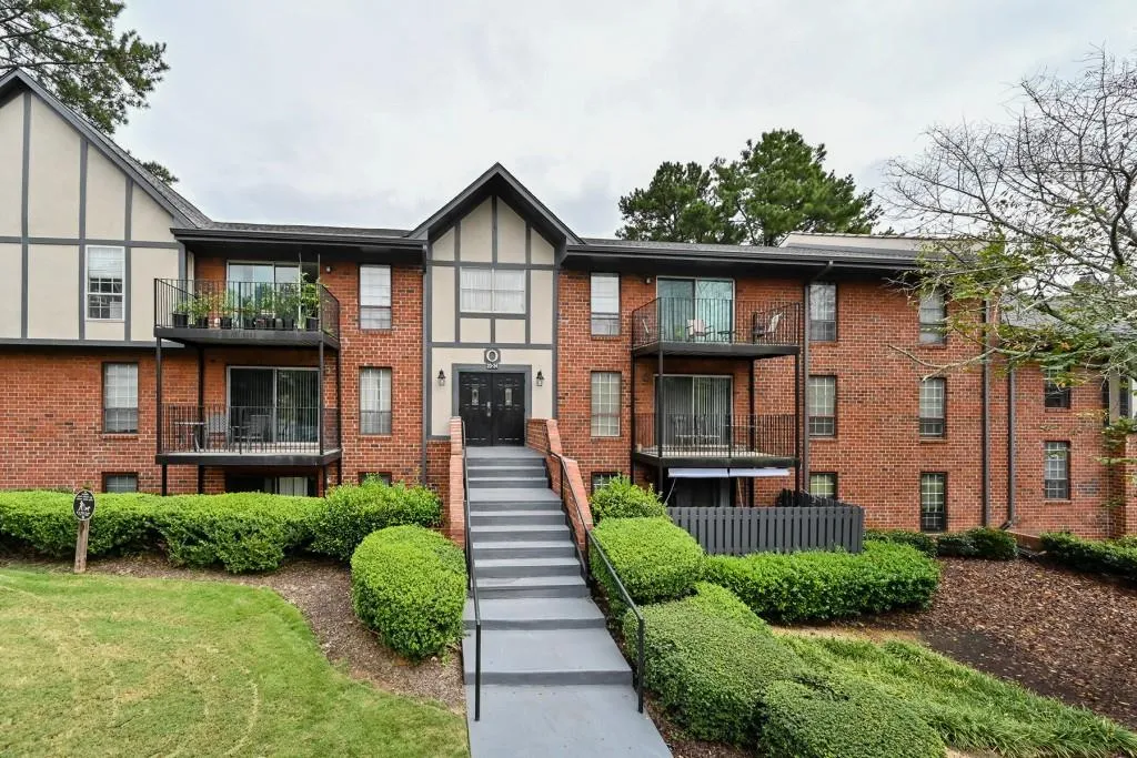 6851 Roswell Road Unit O32, Atlanta, Georgia 30328, 3 Bedrooms Bedrooms, ,2 BathroomsBathrooms,Residential,Sold,6851 Roswell Road Unit O32,6787928