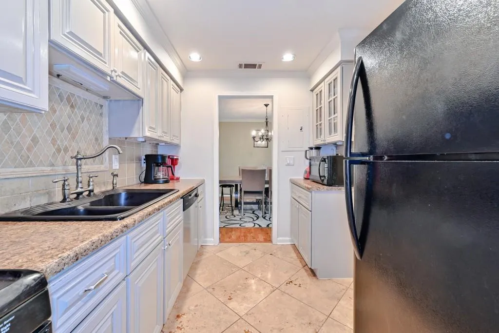 6851 Roswell Road Unit O32, Atlanta, Georgia 30328, 3 Bedrooms Bedrooms, ,2 BathroomsBathrooms,Residential,Sold,6851 Roswell Road Unit O32,6787928