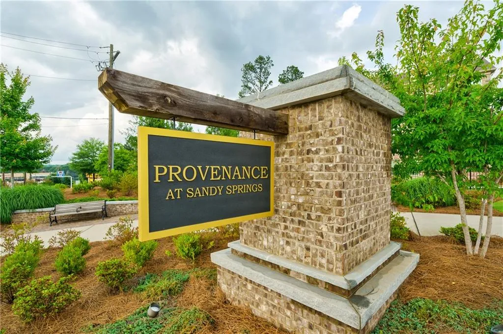 377 Provenance Drive, Sandy Springs, Georgia 30328, 3 Bedrooms Bedrooms, ,3 BathroomsBathrooms,Residential,Sold,377 Provenance Drive,6896060