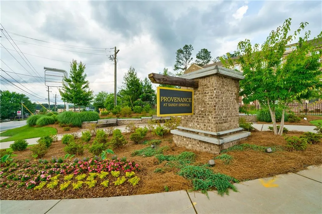 377 Provenance Drive, Sandy Springs, Georgia 30328, 3 Bedrooms Bedrooms, ,3 BathroomsBathrooms,Residential,Sold,377 Provenance Drive,6896060