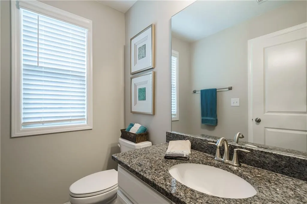 377 Provenance Drive, Sandy Springs, Georgia 30328, 3 Bedrooms Bedrooms, ,3 BathroomsBathrooms,Residential,Sold,377 Provenance Drive,6896060
