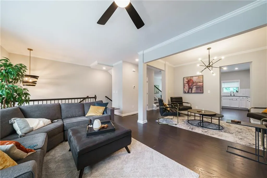 377 Provenance Drive, Sandy Springs, Georgia 30328, 3 Bedrooms Bedrooms, ,3 BathroomsBathrooms,Residential,Sold,377 Provenance Drive,6896060