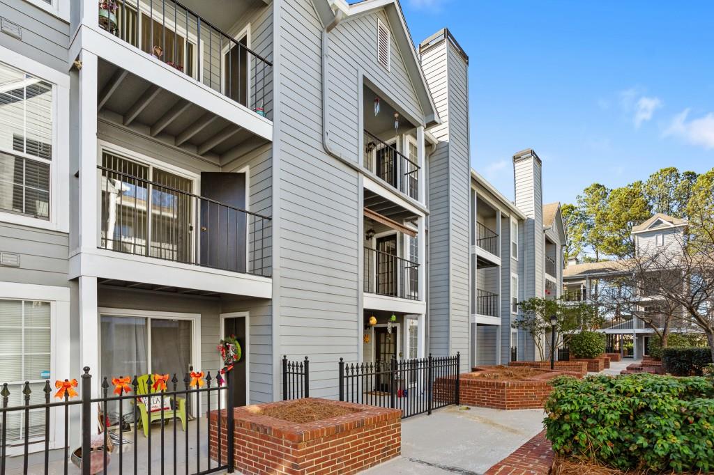 417 Granville Court, Sandy Springs, Georgia 30328, 1 Bedroom Bedrooms, ,1 BathroomBathrooms,Residential,Sold,417 Granville Court,7319681