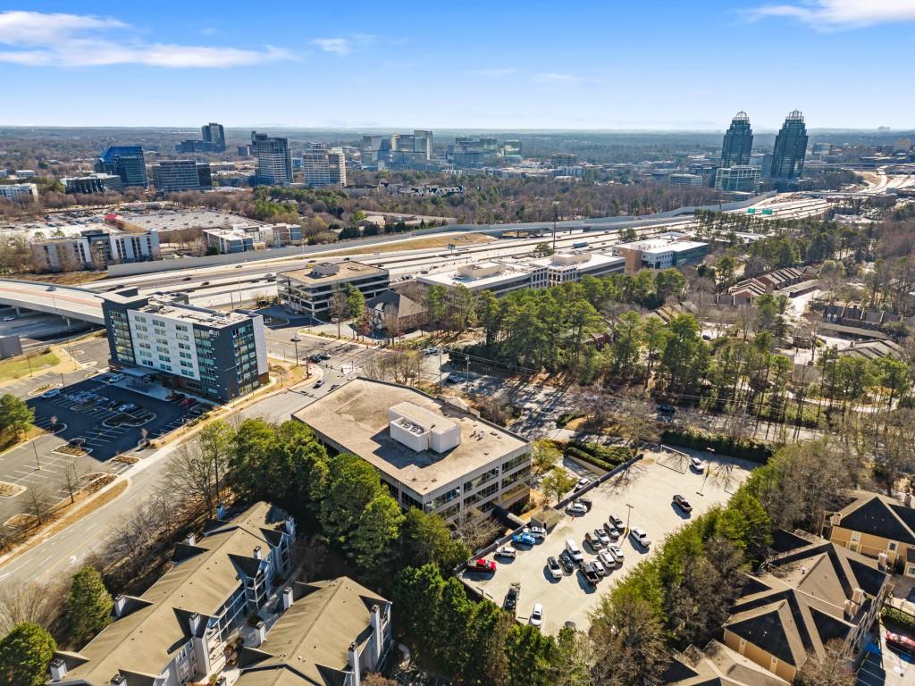 417 Granville Court, Sandy Springs, Georgia 30328, 1 Bedroom Bedrooms, ,1 BathroomBathrooms,Residential,Sold,417 Granville Court,7319681