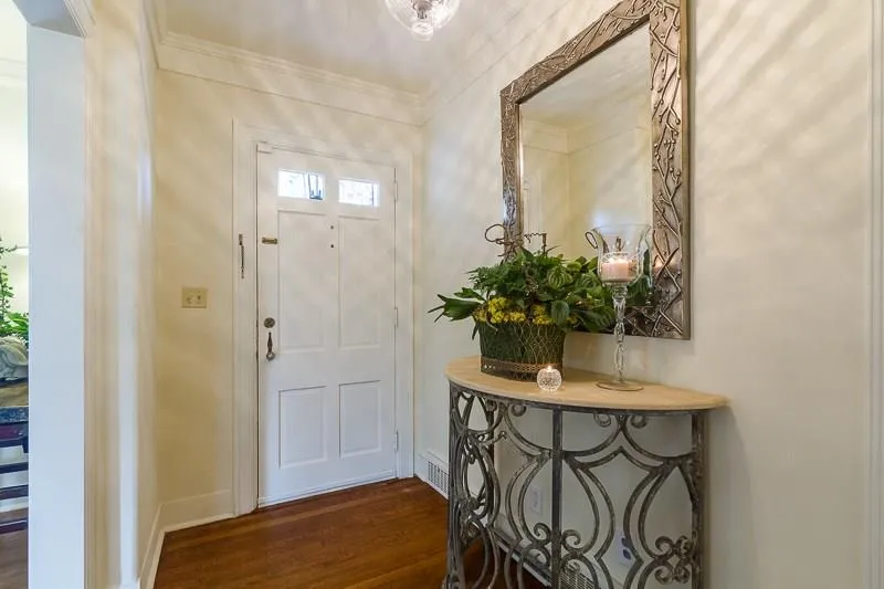 3777 Peachtree Dunwoody Road Ne, Atlanta, Georgia 30342, 3 Bedrooms Bedrooms, ,3 BathroomsBathrooms,Residential,Sold,3777 Peachtree Dunwoody Road Ne,5809319