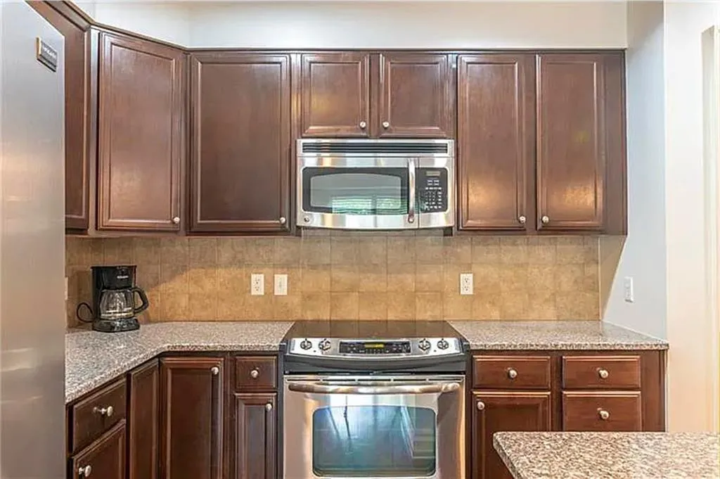 200 River Vista Drive Unit 120, Atlanta, Georgia 30339, 2 Bedrooms Bedrooms, ,2 BathroomsBathrooms,Residential,Sold,200 River Vista Drive Unit 120,7252364