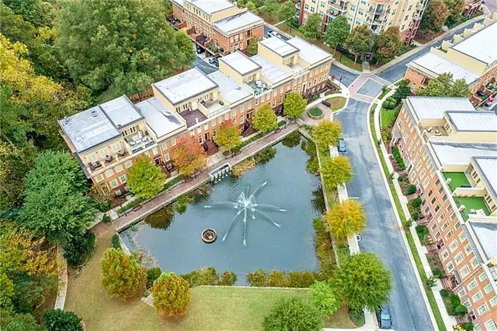 200 River Vista Drive Unit 120, Atlanta, Georgia 30339, 2 Bedrooms Bedrooms, ,2 BathroomsBathrooms,Residential,Sold,200 River Vista Drive Unit 120,7252364