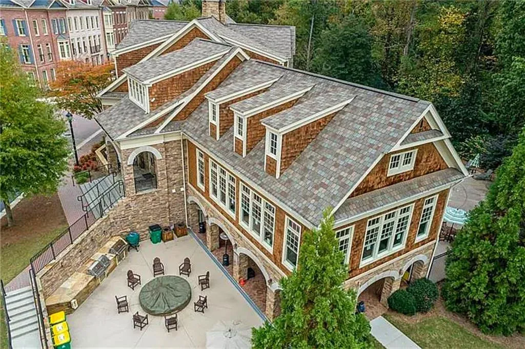 200 River Vista Drive Unit 120, Atlanta, Georgia 30339, 2 Bedrooms Bedrooms, ,2 BathroomsBathrooms,Residential,Sold,200 River Vista Drive Unit 120,7252364