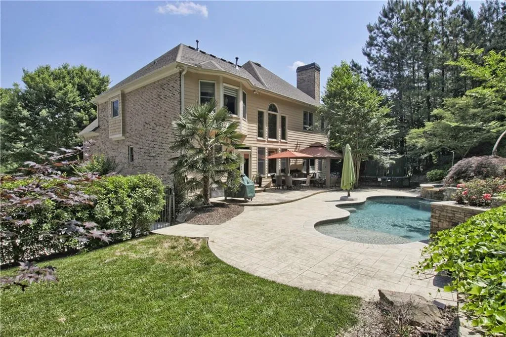 160 Trowbridge Road, Sandy Springs, Georgia 30350, 5 Bedrooms Bedrooms, ,5 BathroomsBathrooms,Residential,Sold,160 Trowbridge Road,6563677
