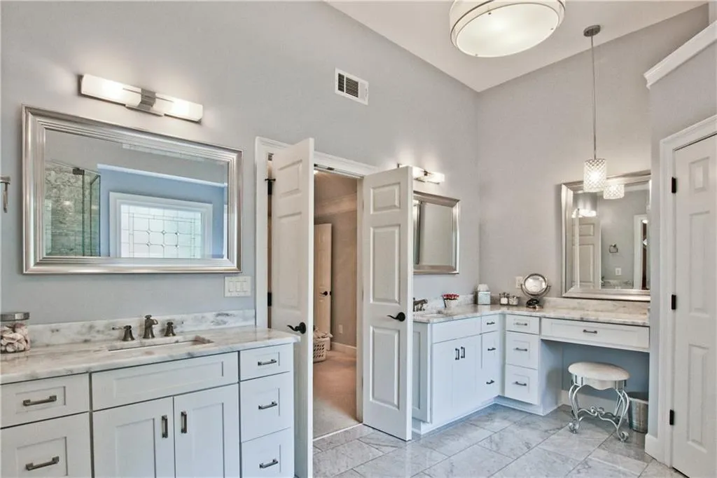 160 Trowbridge Road, Sandy Springs, Georgia 30350, 5 Bedrooms Bedrooms, ,5 BathroomsBathrooms,Residential,Sold,160 Trowbridge Road,6563677