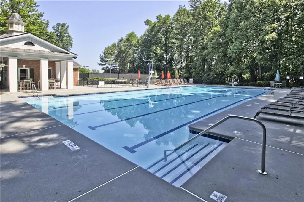 160 Trowbridge Road, Sandy Springs, Georgia 30350, 5 Bedrooms Bedrooms, ,5 BathroomsBathrooms,Residential,Sold,160 Trowbridge Road,6563677