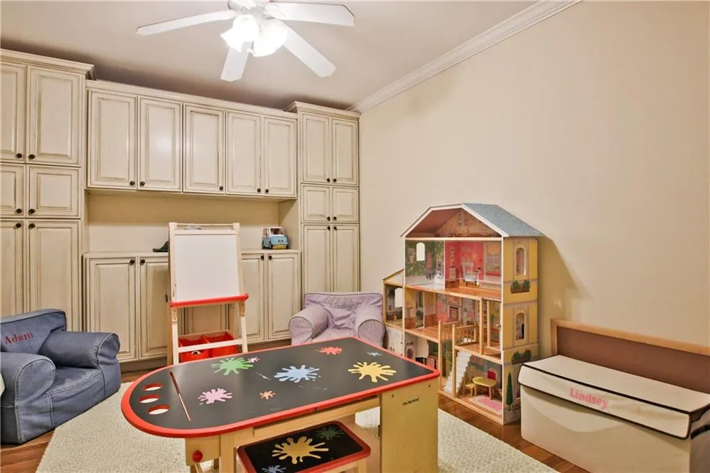 160 Trowbridge Road, Sandy Springs, Georgia 30350, 5 Bedrooms Bedrooms, ,5 BathroomsBathrooms,Residential,Sold,160 Trowbridge Road,6563677