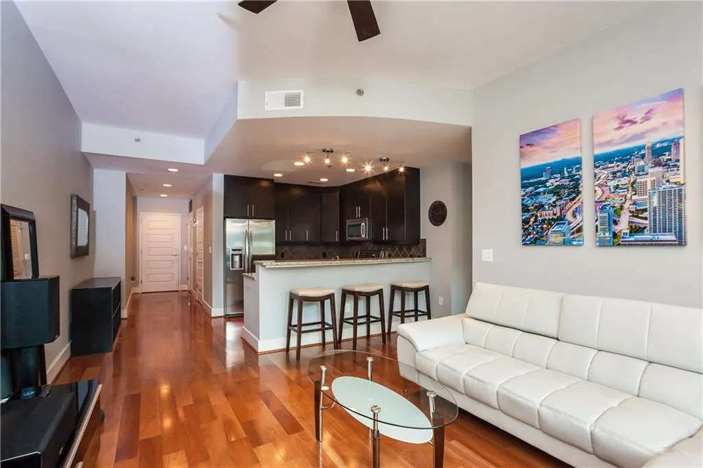 1080 Peachtree Street Ne Unit 605, Atlanta, Georgia 30309, 1 Bedroom Bedrooms, ,1 BathroomBathrooms,Residential,Sold,1080 Peachtree Street Ne Unit 605,5799688