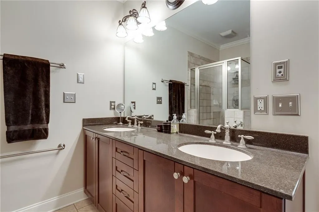 672 Royer Place, Sandy Springs, Georgia 30342, 4 Bedrooms Bedrooms, ,3 BathroomsBathrooms,Residential,Sold,672 Royer Place,6792905