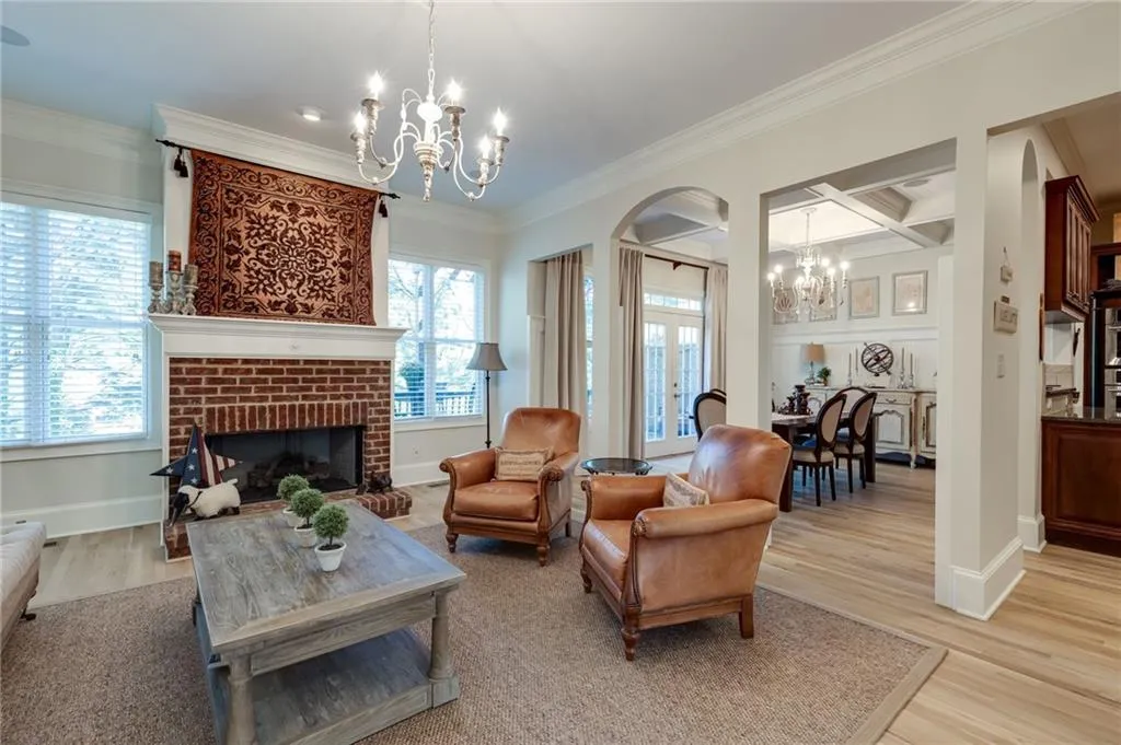 672 Royer Place, Sandy Springs, Georgia 30342, 4 Bedrooms Bedrooms, ,3 BathroomsBathrooms,Residential,Sold,672 Royer Place,6792905
