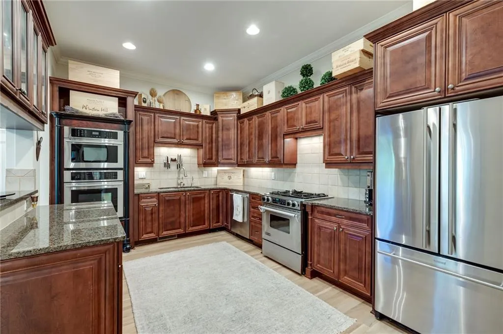 672 Royer Place, Sandy Springs, Georgia 30342, 4 Bedrooms Bedrooms, ,3 BathroomsBathrooms,Residential,Sold,672 Royer Place,6792905
