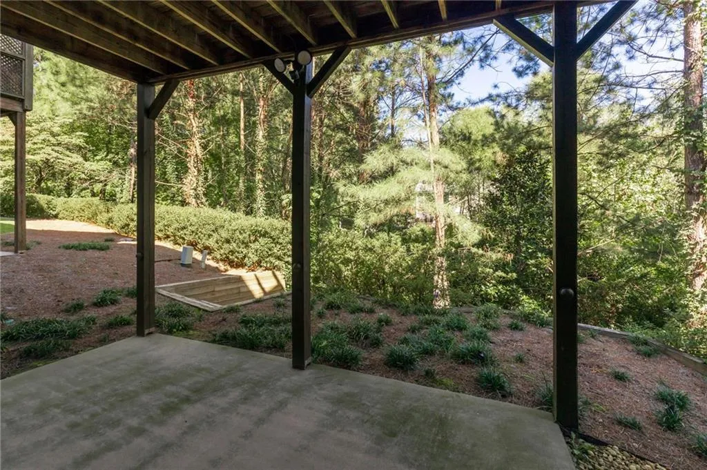672 Royer Place, Sandy Springs, Georgia 30342, 4 Bedrooms Bedrooms, ,3 BathroomsBathrooms,Residential,Sold,672 Royer Place,6792905