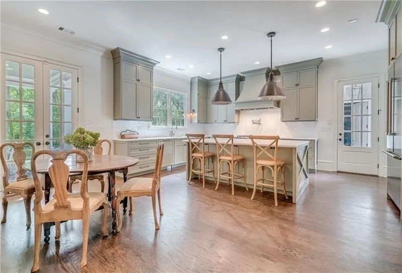 545 Pine Forest Road, Sandy Springs, Georgia 30342, 5 Bedrooms Bedrooms, ,3 BathroomsBathrooms,Residential,Sold,545 Pine Forest Road,6068364