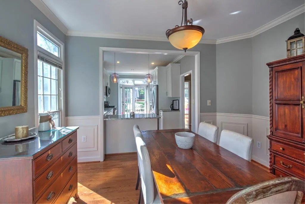 1335 Sylvan Circle Ne, Brookhaven, Georgia 30319, 4 Bedrooms Bedrooms, ,3 BathroomsBathrooms,Residential,Sold,1335 Sylvan Circle Ne,5812265