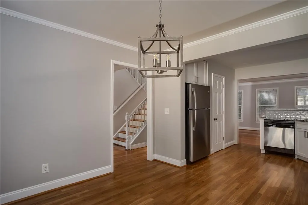 250 Peachtree Hollow Court, Sandy Springs, Georgia 30328, 2 Bedrooms Bedrooms, ,2 BathroomsBathrooms,Residential,Sold,250 Peachtree Hollow Court,6780313