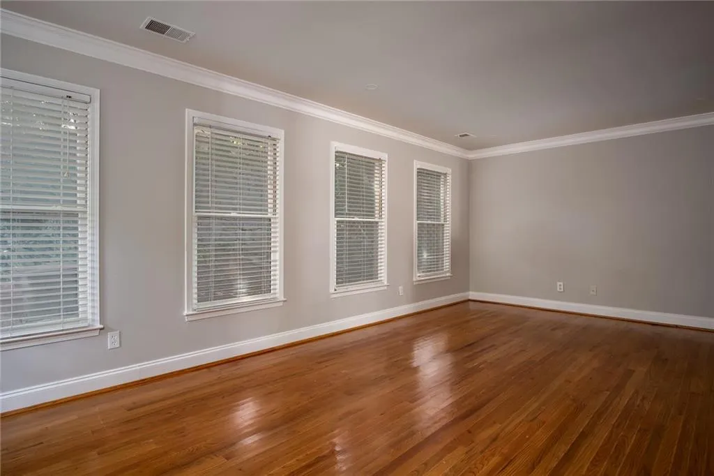 250 Peachtree Hollow Court, Sandy Springs, Georgia 30328, 2 Bedrooms Bedrooms, ,2 BathroomsBathrooms,Residential,Sold,250 Peachtree Hollow Court,6780313