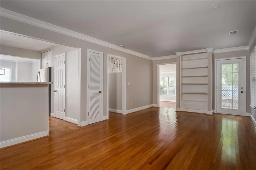 250 Peachtree Hollow Court, Sandy Springs, Georgia 30328, 2 Bedrooms Bedrooms, ,2 BathroomsBathrooms,Residential,Sold,250 Peachtree Hollow Court,6780313